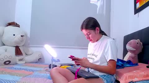 Snapshot of hanna_xxx18 chatting on 18, 12, 2024 HANNA online show from 18, 12, 2024