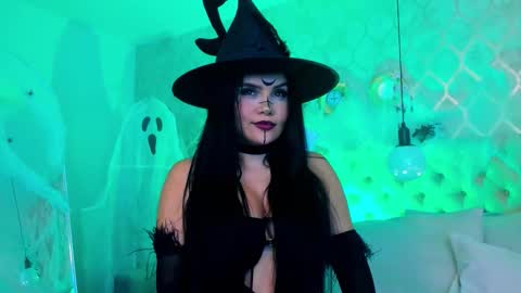 Hanna Brunn  online show from 31, 10, 2025