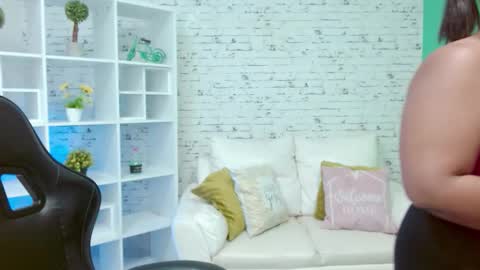 Snapshot of hannah__jackson chatting on 2, 12, 2025 Hannah online show from 2, 12, 2025