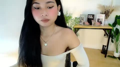Snapshot of hannah_davis69 chatting on 15, 7, 2026 Alex online show from 15, 7, 2026