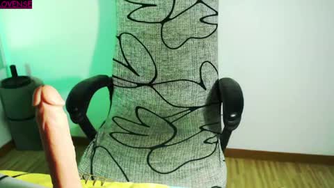 hannah kiim online show from 11, 4, 2026