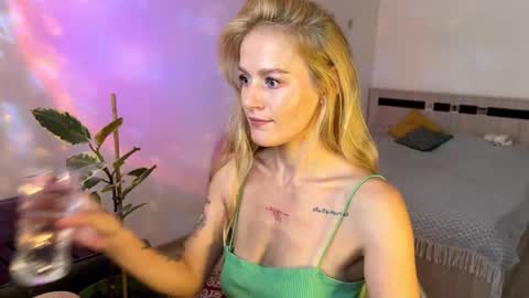 hannah levis  online show from 1, 10, 2025