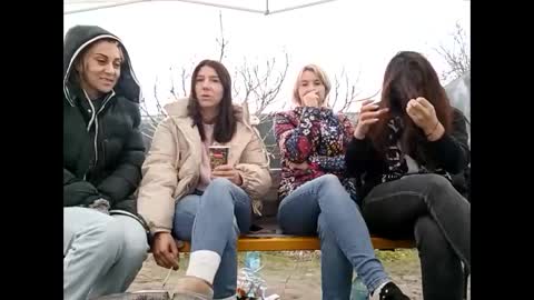 Rose online show from 3, 2, 2025