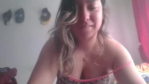 Snapshot of hannahevans2 chatting on 5, 2, 2026 hannahevans2 online show from 5, 2, 2026