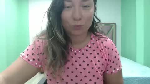 Snapshot of hannahevans2 chatting on 25, 5, 2026 hannahevans2 online show from 25, 5, 2026