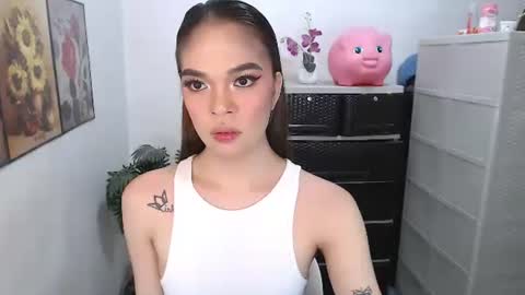 Snapshot of hannahforyou chatting on 26, 4, 2026 HANNAH online show from 26, 4, 2026