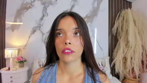 Snapshot of hannahill69 chatting on 17, 7, 2026 Hannahill69 online show from 17, 7, 2026
