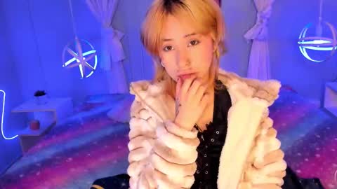 Snapshot of hannahpage chatting on 3, 10, 2025 Hannah online show from 3, 10, 2025