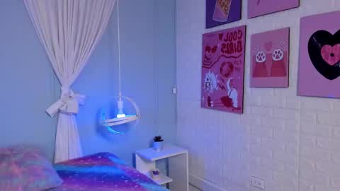 Snapshot of hannahpage chatting on 10, 11, 2025 Hannah online show from 10, 11, 2025