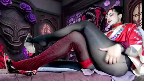 Snapshot of hannalicious4u chatting on 11, 3, 2025 FOLLOW ME INTA MOONXMAFE online show from 11, 3, 2025