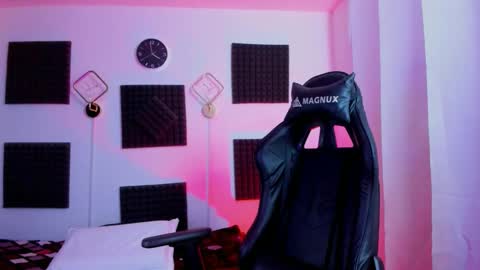 Hanna  online show from 12, 1, 2026