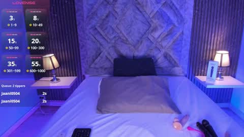 hannyk_ online show from 27, 9, 2025