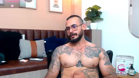 Snapshot of hanz_col chatting on 12, 3, 2025 hanz_col online show from 12, 3, 2025