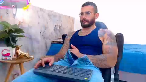 Snapshot of hanz_col chatting on 11, 9, 2025 hanz_col online show from 11, 9, 2025