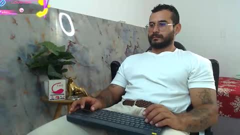 Snapshot of hanz_col chatting on 8, 10, 2025 hanz_col online show from 8, 10, 2025