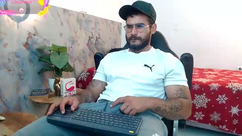 Snapshot of hanz_col chatting on 13, 10, 2025 hanz_col online show from 13, 10, 2025