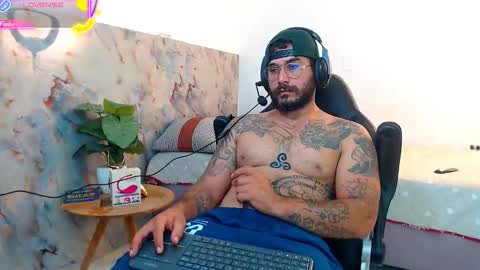 Snapshot of hanz_col chatting on 14, 10, 2025 hanz_col online show from 14, 10, 2025