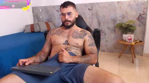 Snapshot of hanz_col chatting on 24, 10, 2025 hanz_col online show from 24, 10, 2025