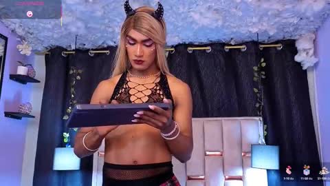 Snapshot of hanzking01 chatting on 11, 9, 2025 Hanzking01 online show from 11, 9, 2025