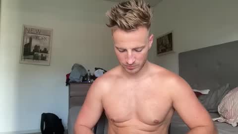 Snapshot of hanzlagerfelt chatting on 14, 9, 2025 hanzlagerfelt online show from 14, 9, 2025