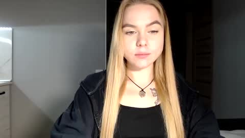 Snapshot of happy_fox_ chatting on 19, 12, 2024 happy_fox_ online show from 19, 12, 2024