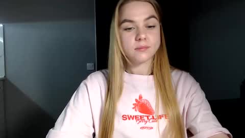 Snapshot of happy_fox_ chatting on 28, 1, 2025 happy_fox_ online show from 28, 1, 2025