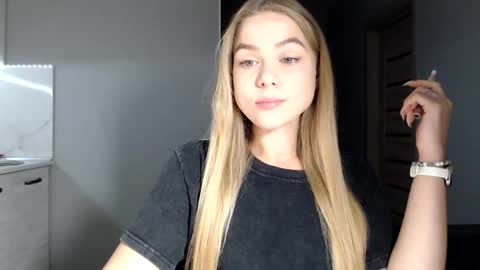 Snapshot of happy_fox_ chatting on 13, 10, 2025 happy_fox_ online show from 13, 10, 2025