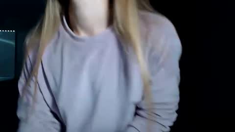 happy_fox_ online show from 26, 11, 2025