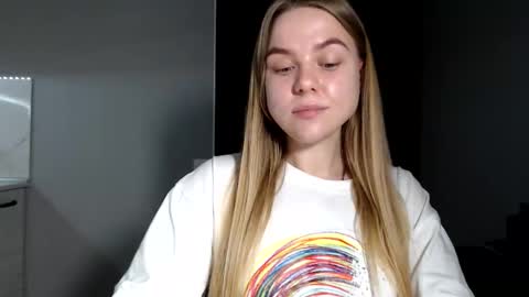 happy_fox_ online show from 31, 3, 2026