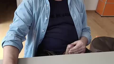 Cum for you online show from 24, 2, 2025