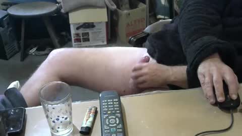 Snapshot of happyfeet987999864 chatting on 8, 5, 2026 happyfeet987999864 online show from 8, 5, 2026