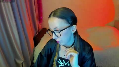 Snapshot of happystephanie chatting on 12, 10, 2025 Stephanie online show from 12, 10, 2025