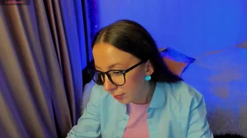 Snapshot of happystephanie chatting on 26, 10, 2025 Stephanie online show from 26, 10, 2025