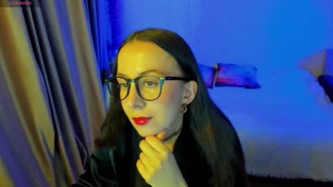 Snapshot of happystephanie chatting on 4, 12, 2025 Stephanie online show from 4, 12, 2025