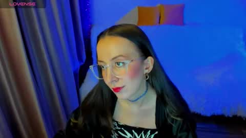 Snapshot of happystephanie chatting on 4, 2, 2026 Stephanie online show from 4, 2, 2026