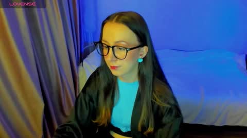 Snapshot of happystephanie chatting on 4, 3, 2026 Stephanie online show from 4, 3, 2026