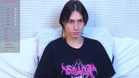 Snapshot of hard__fantasy chatting on 6, 10, 2025 Mark online show from 6, 10, 2025