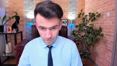 Snapshot of hard_and_juici chatting on 4, 2, 2025 Steve online show from 4, 2, 2025