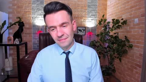 Snapshot of hard_and_juici chatting on 5, 2, 2025 Steve online show from 5, 2, 2025