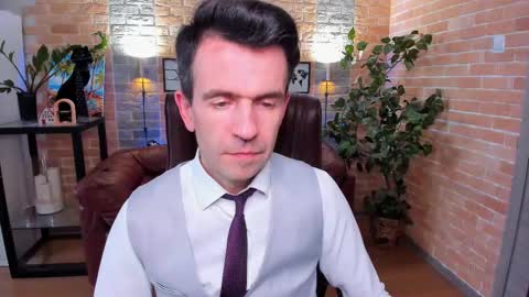 Snapshot of hard_and_juici chatting on 11, 3, 2025 Steve online show from 11, 3, 2025