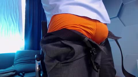 Snapshot of hard_and_juici chatting on 13, 10, 2025 Steve online show from 13, 10, 2025