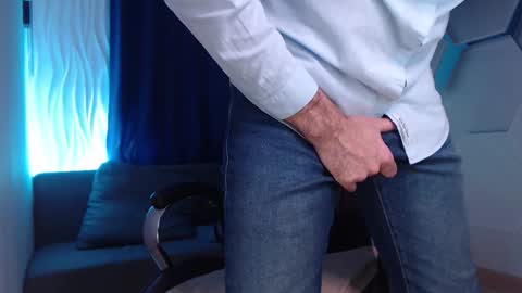 Snapshot of hard_and_juici chatting on 27, 10, 2025 Steve online show from 27, 10, 2025