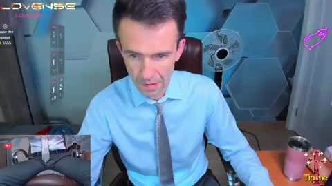 Snapshot of hard_and_juici chatting on 21, 7, 2026 Steve online show from 21, 7, 2026