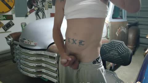 Snapshot of hard_knoxx1 chatting on 15, 4, 2026 hard_knoxx1 online show from 15, 4, 2026