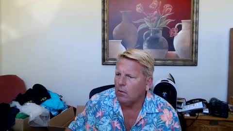 Steele and Cassie online show from 3, 6, 2026