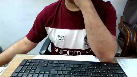 Snapshot of hardfeelling3 chatting on 5, 11, 2025 hardfeelling3 online show from 5, 11, 2025