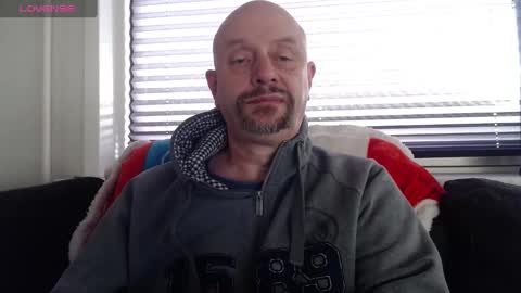 MrLazy online show from 4, 1, 2025