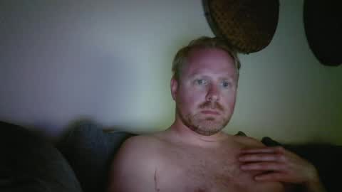 Snapshot of hardswedishboy chatting on 4, 5, 2026 hardswedishboy online show from 4, 5, 2026