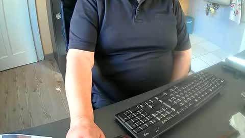 hardy3251 online show from 18, 9, 2025