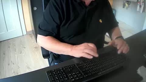 hardy3251 online show from 22, 9, 2025